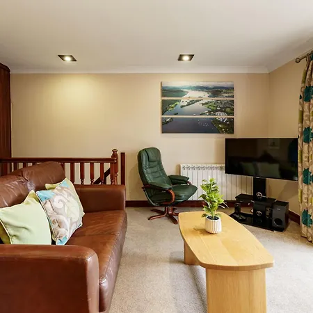 2 Bedroom Lake District Cottage At Windermere Marina Village Bowness-on-Windermere Exterior photo