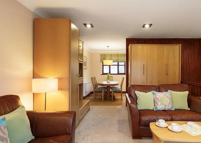 2 Bedroom Lake District Cottage At Windermere Marina Village