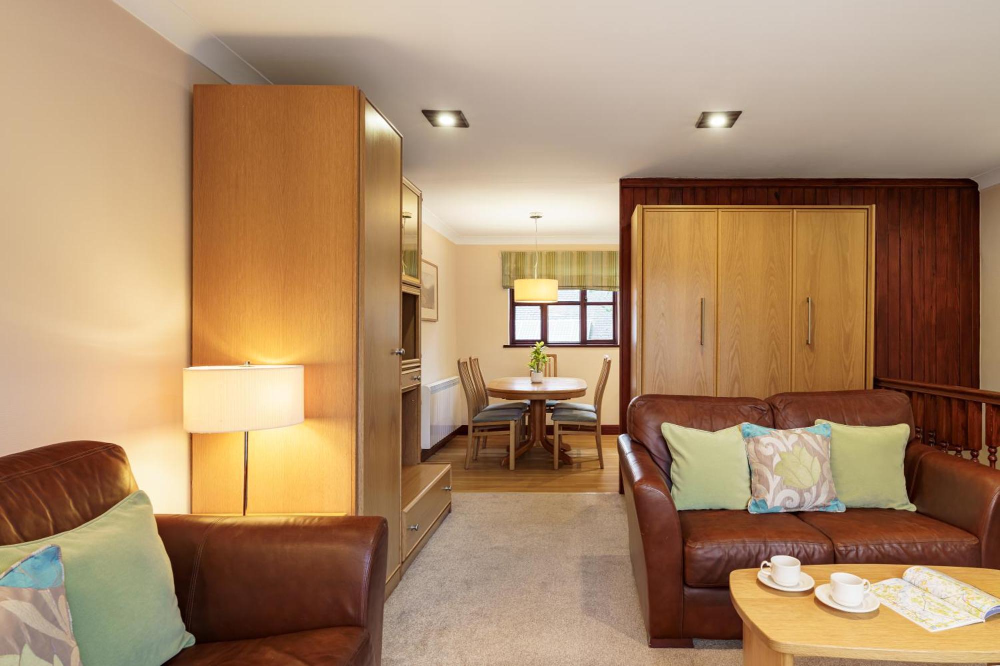 Apartment 2 Bedroom District At Windermere Marina Village